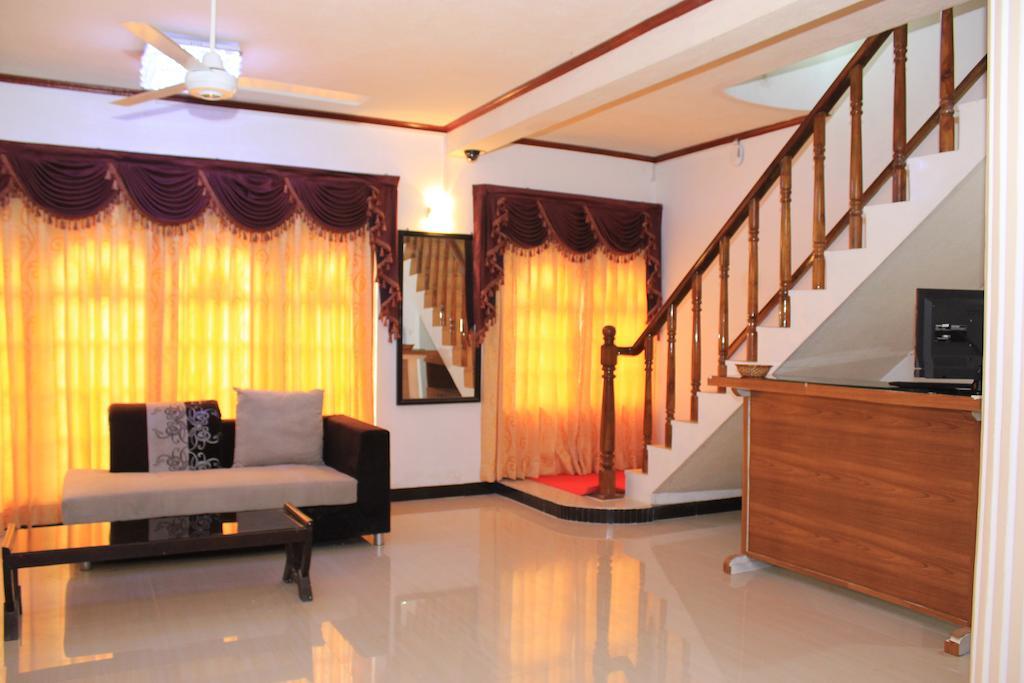 Guest Ryan Hotel Katunayaka Exterior foto