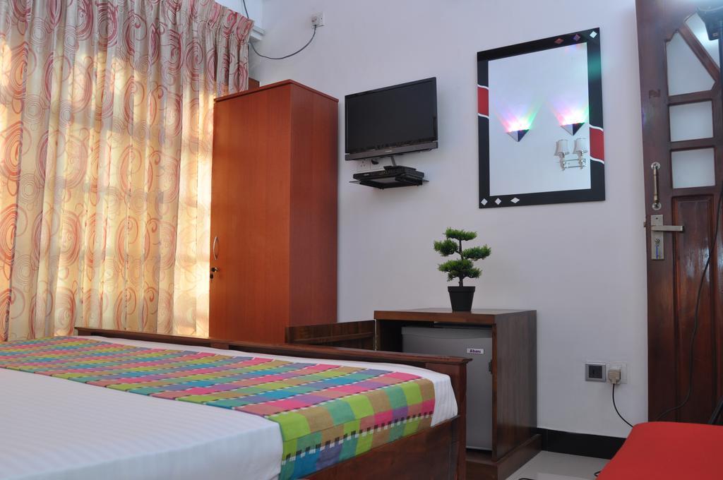Guest Ryan Hotel Katunayaka Cameră foto