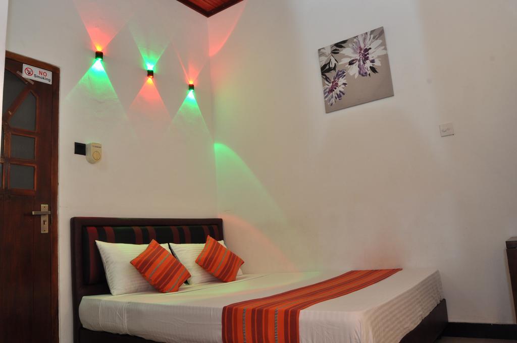 Guest Ryan Hotel Katunayaka Cameră foto